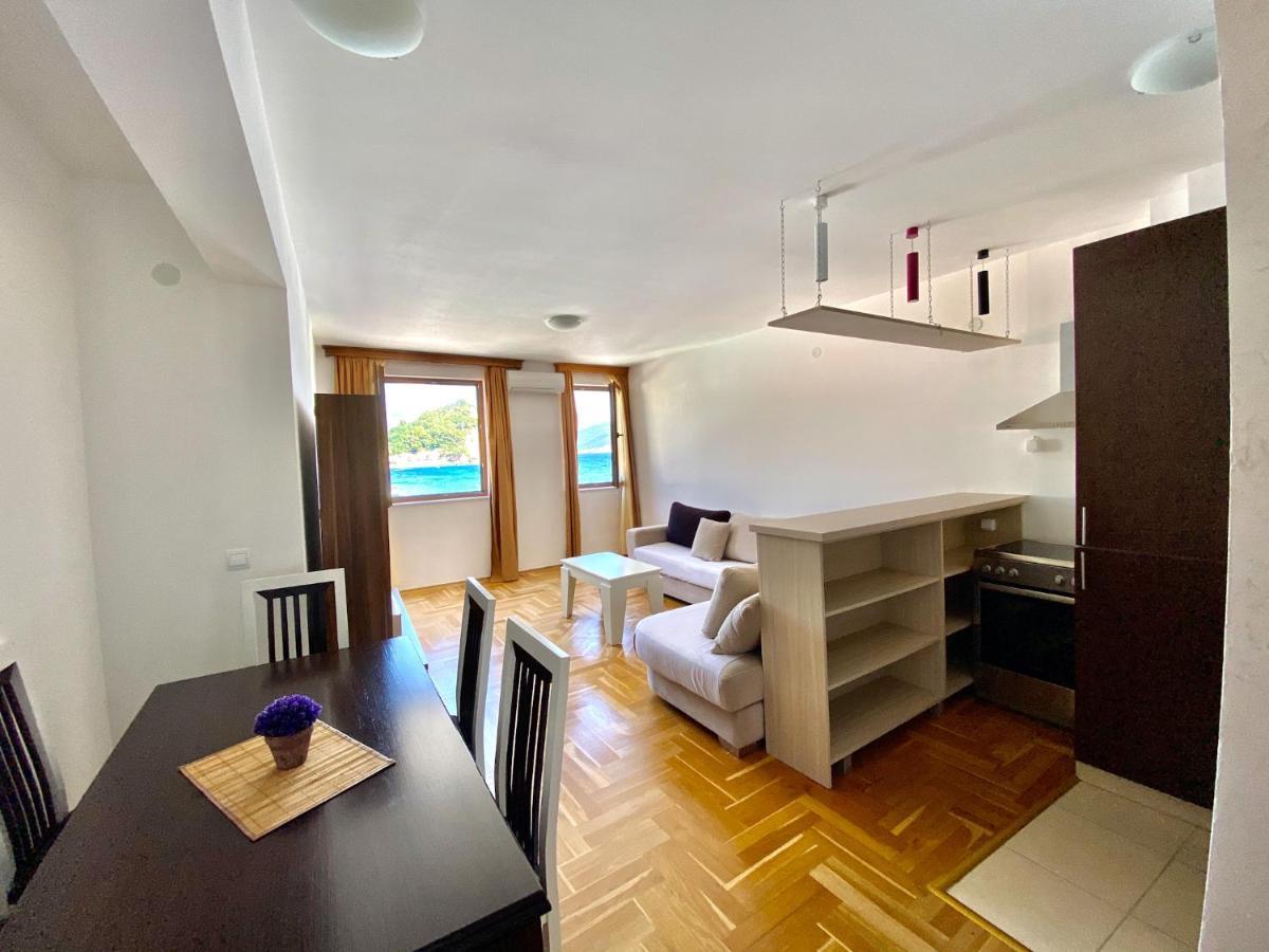 Apartments First Line Петровац Экстерьер фото