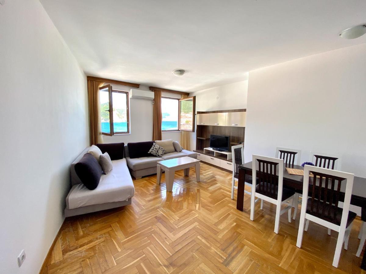 Apartments First Line Петровац Экстерьер фото